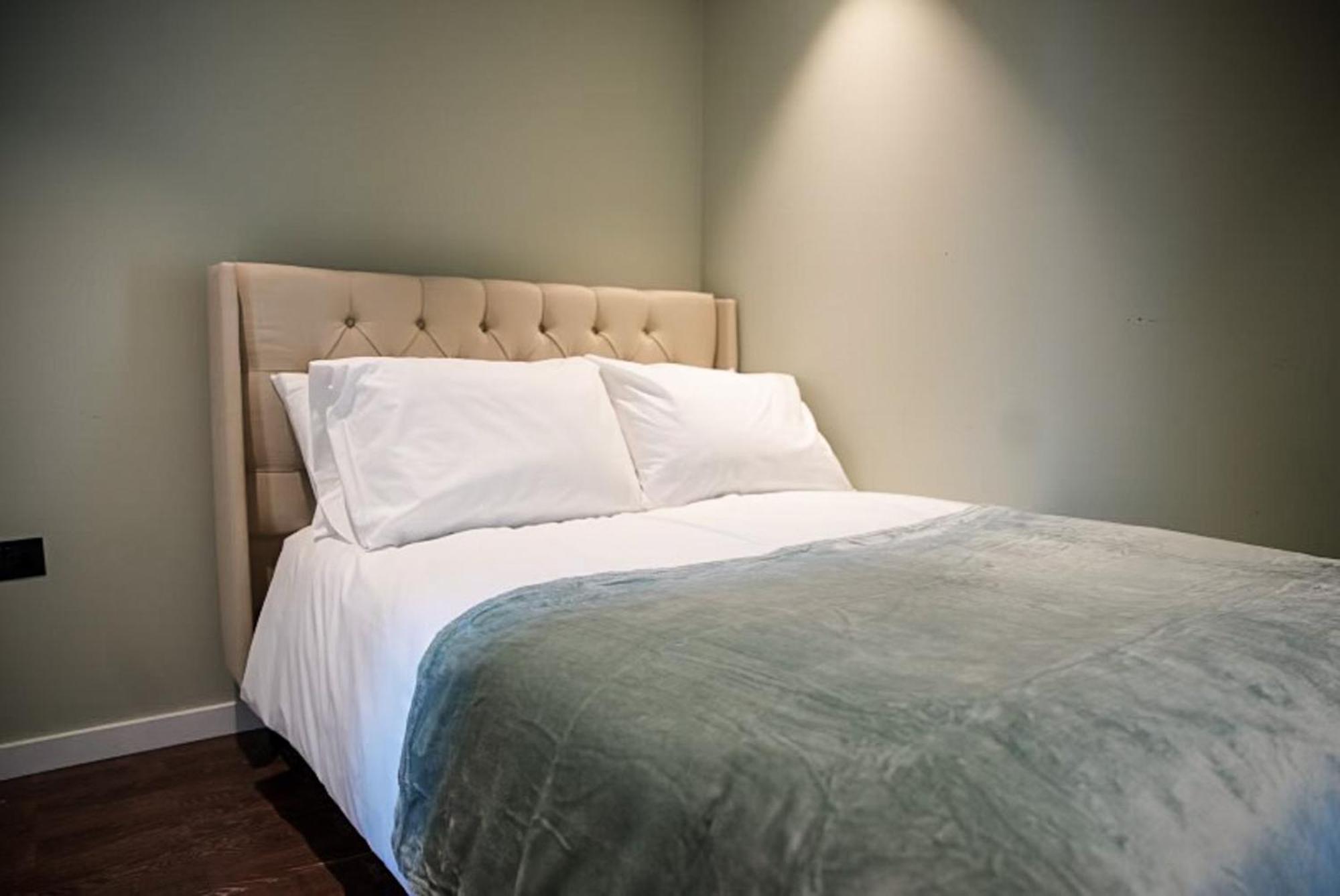 Chic Luxury Living In Battersea Power Station Lejlighed London Eksteriør billede